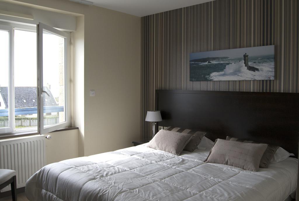 Hotel Logis Kermoor & Spa Plogoff Esterno foto